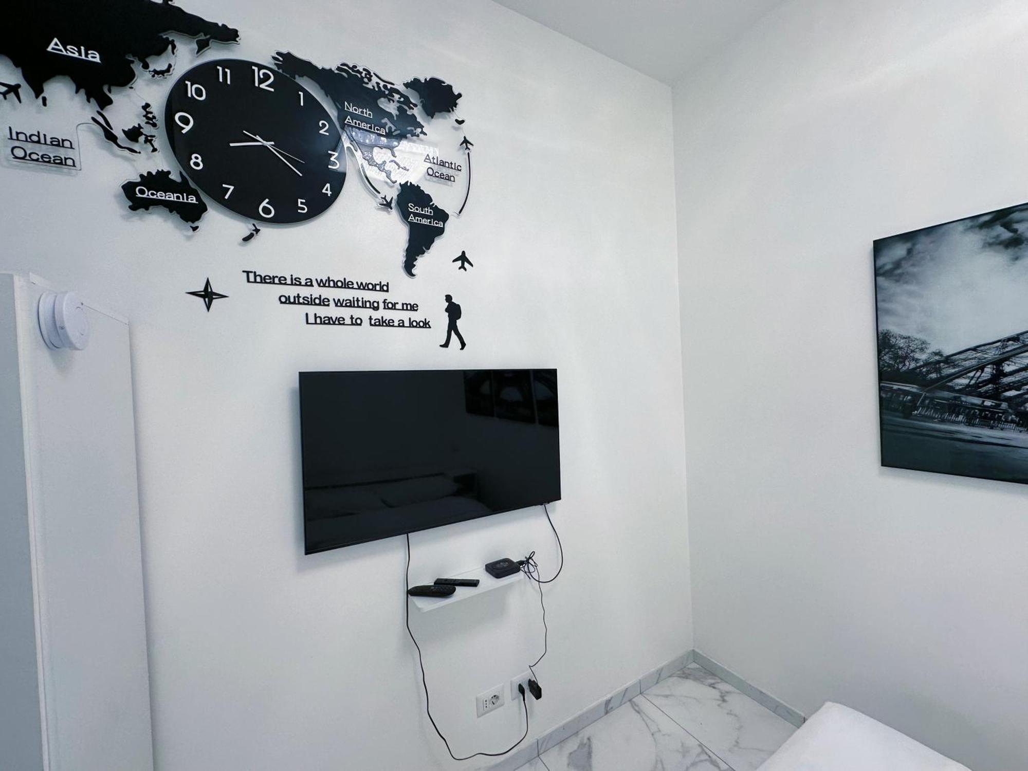 Bed & Breakfast Sakura Milan Bagian luar foto