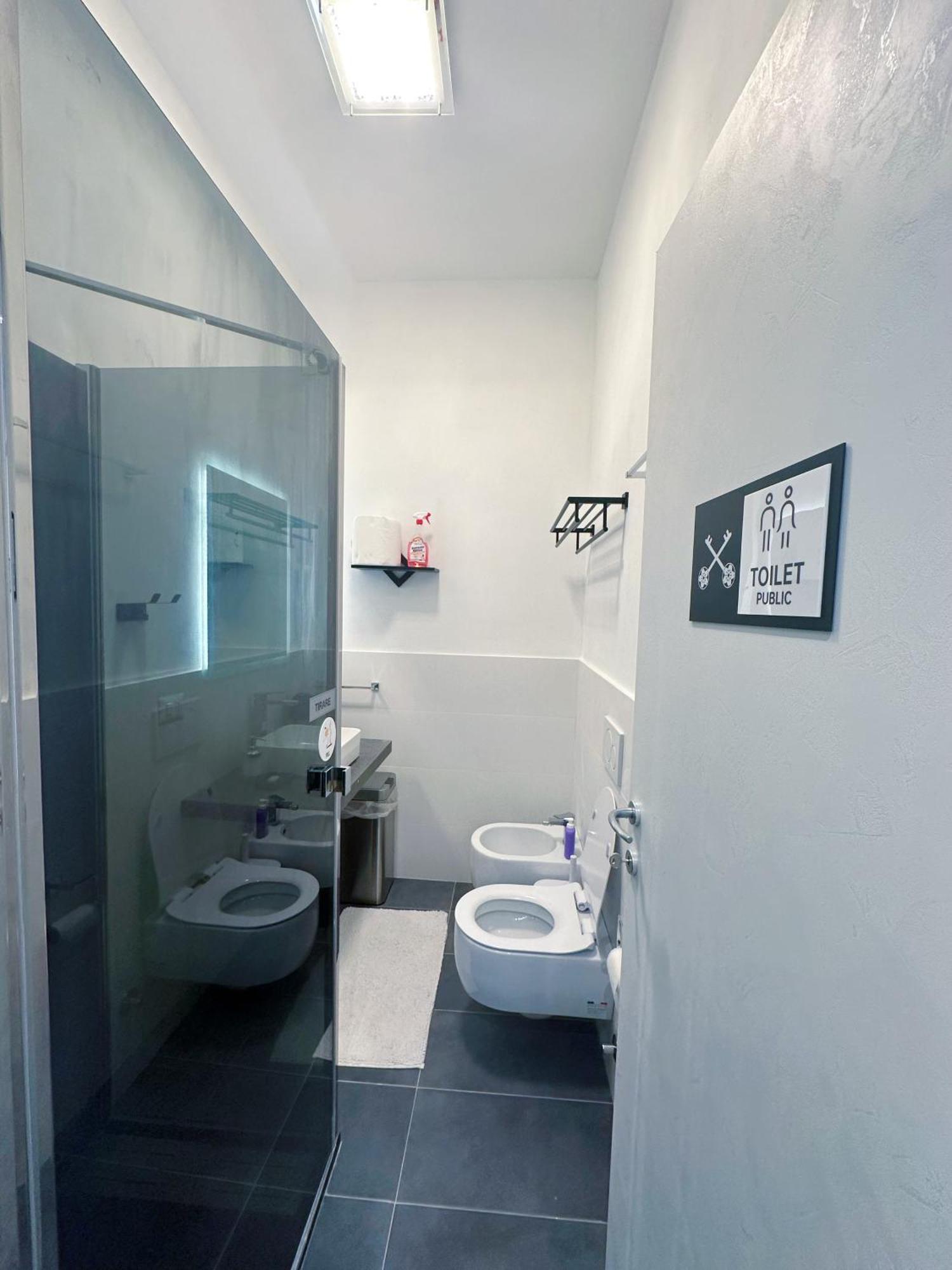 Bed & Breakfast Sakura Milan Bagian luar foto